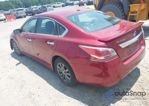 2015 Nissan Altima 2.5 S z USA, uszkodzony, nr VIN 1N4AL3AP1FC467482